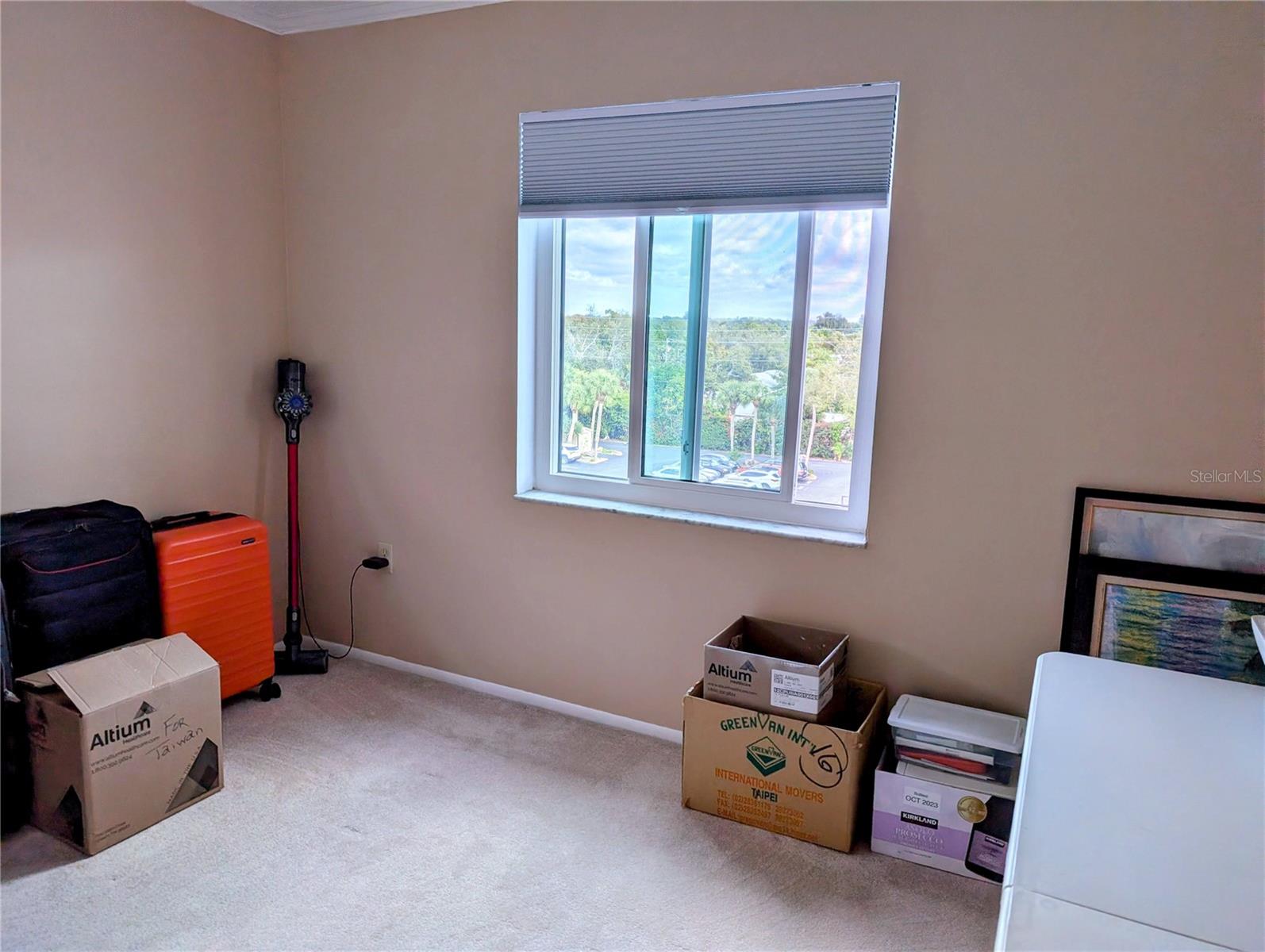 BAYSHORE ON THE LAKE APTS III SEC2 - Residential