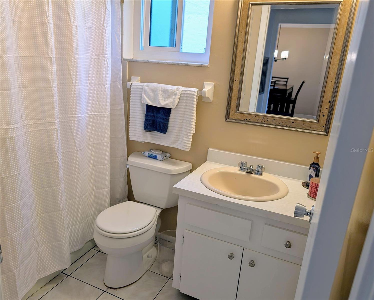 BAYSHORE ON THE LAKE APTS III SEC2 - Residential