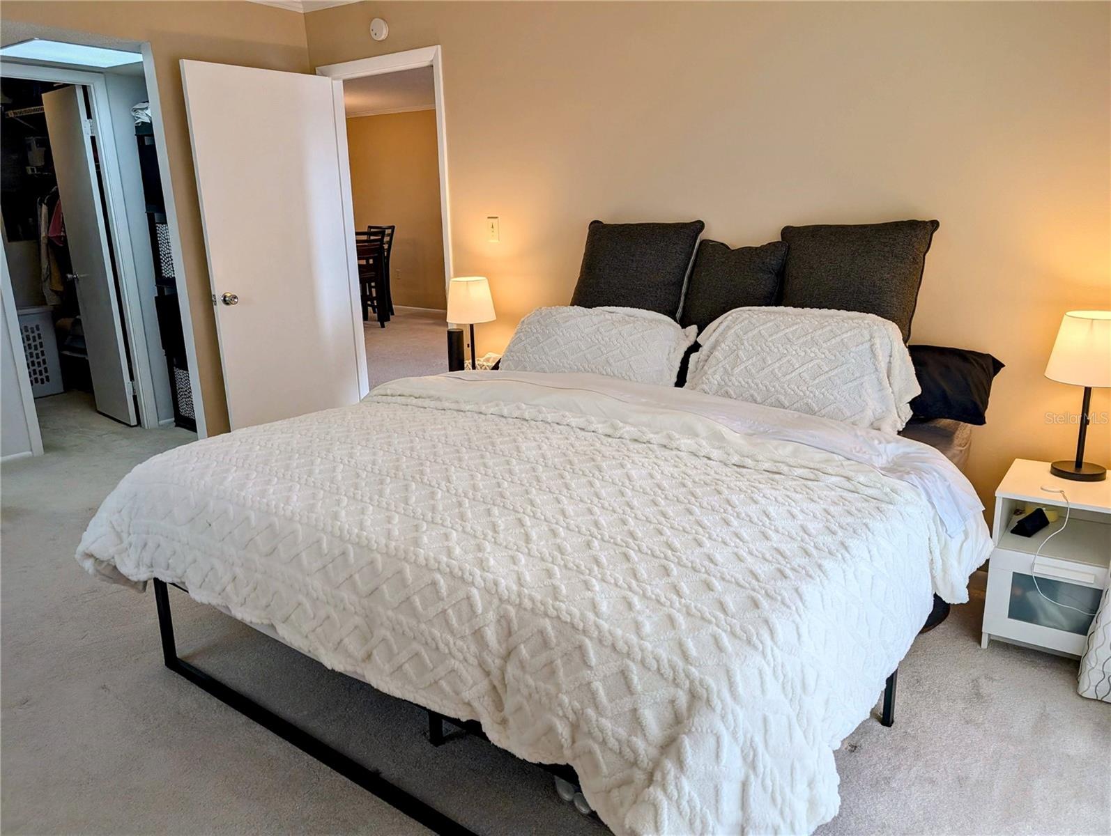 BAYSHORE ON THE LAKE APTS III SEC2 - Residential