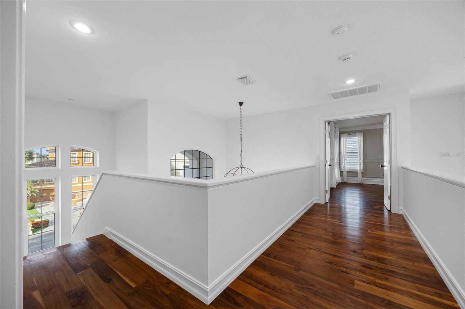 KIPPS COLONY ESTATES AT PASADENA YACHT/COUNTRY CL - Residential