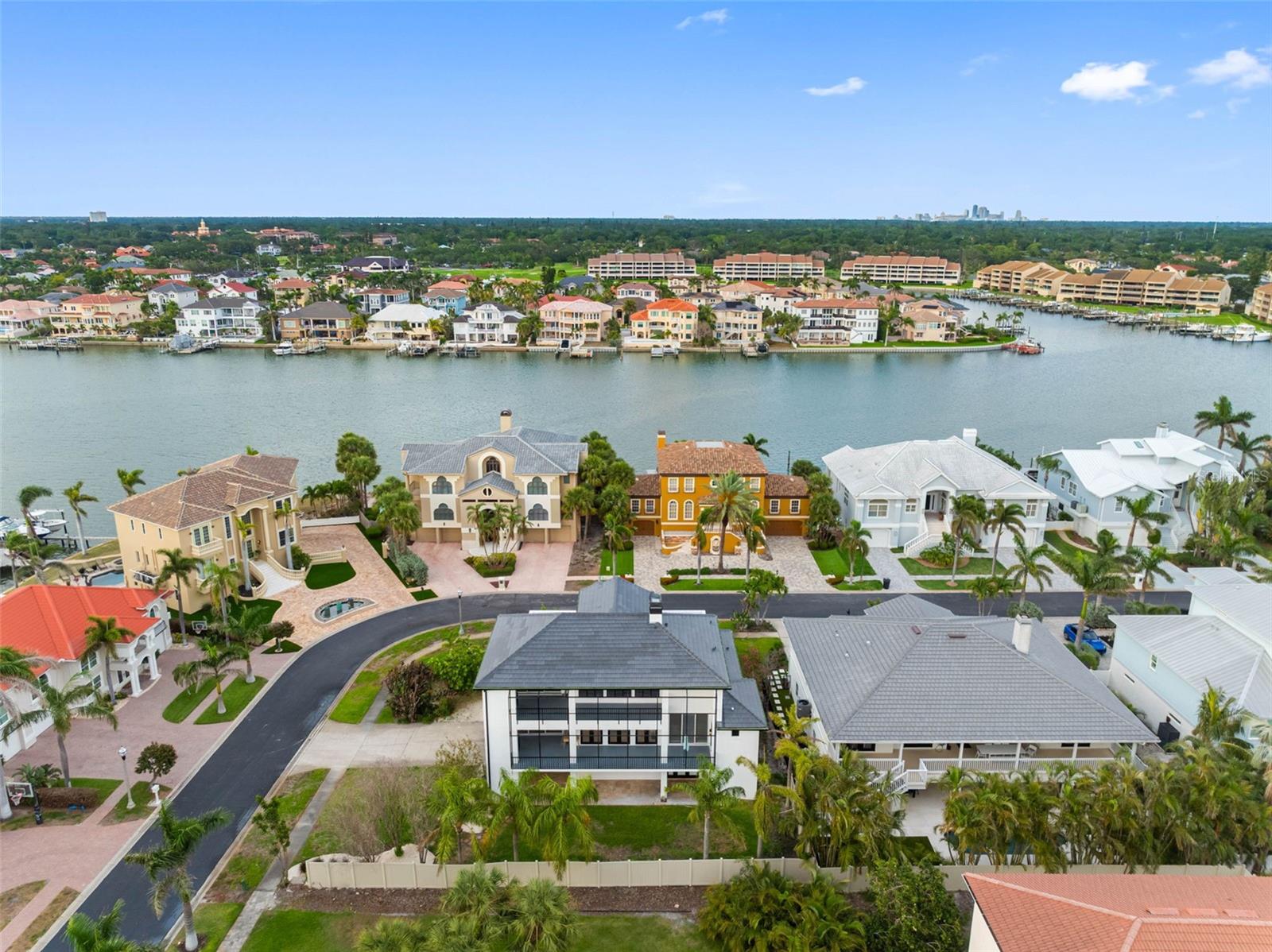 KIPPS COLONY ESTATES AT PASADENA YACHT/COUNTRY CL - Residential