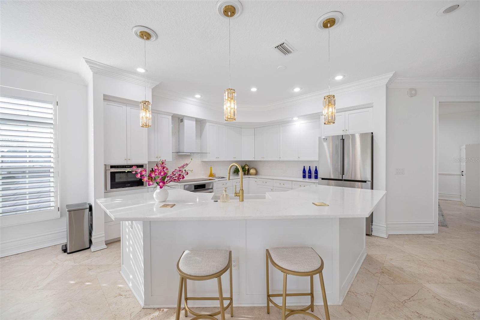 KIPPS COLONY ESTATES AT PASADENA YACHT/COUNTRY CL - Residential