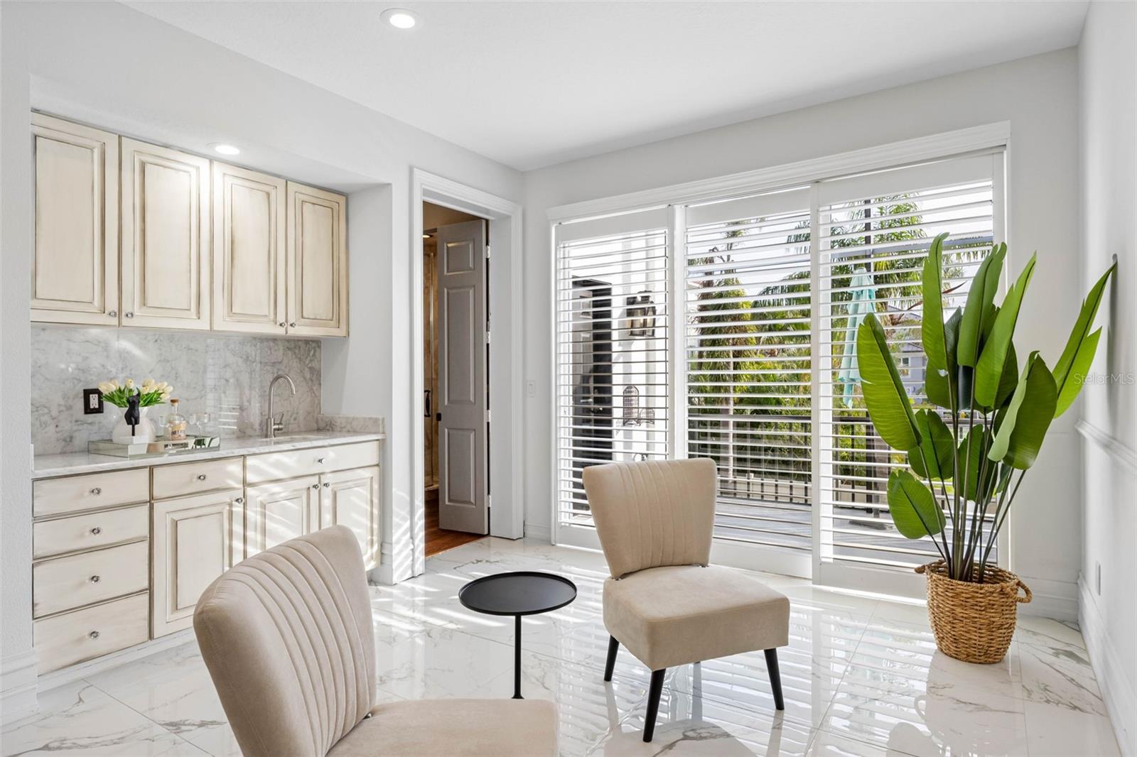 KIPPS COLONY ESTATES AT PASADENA YACHT/COUNTRY CL - Residential