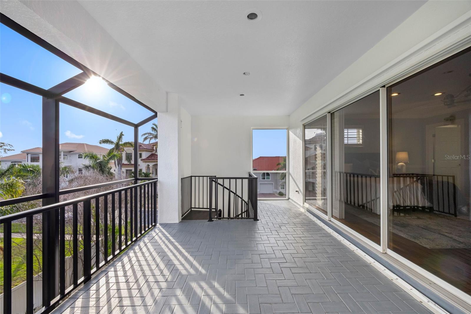 KIPPS COLONY ESTATES AT PASADENA YACHT/COUNTRY CL - Residential