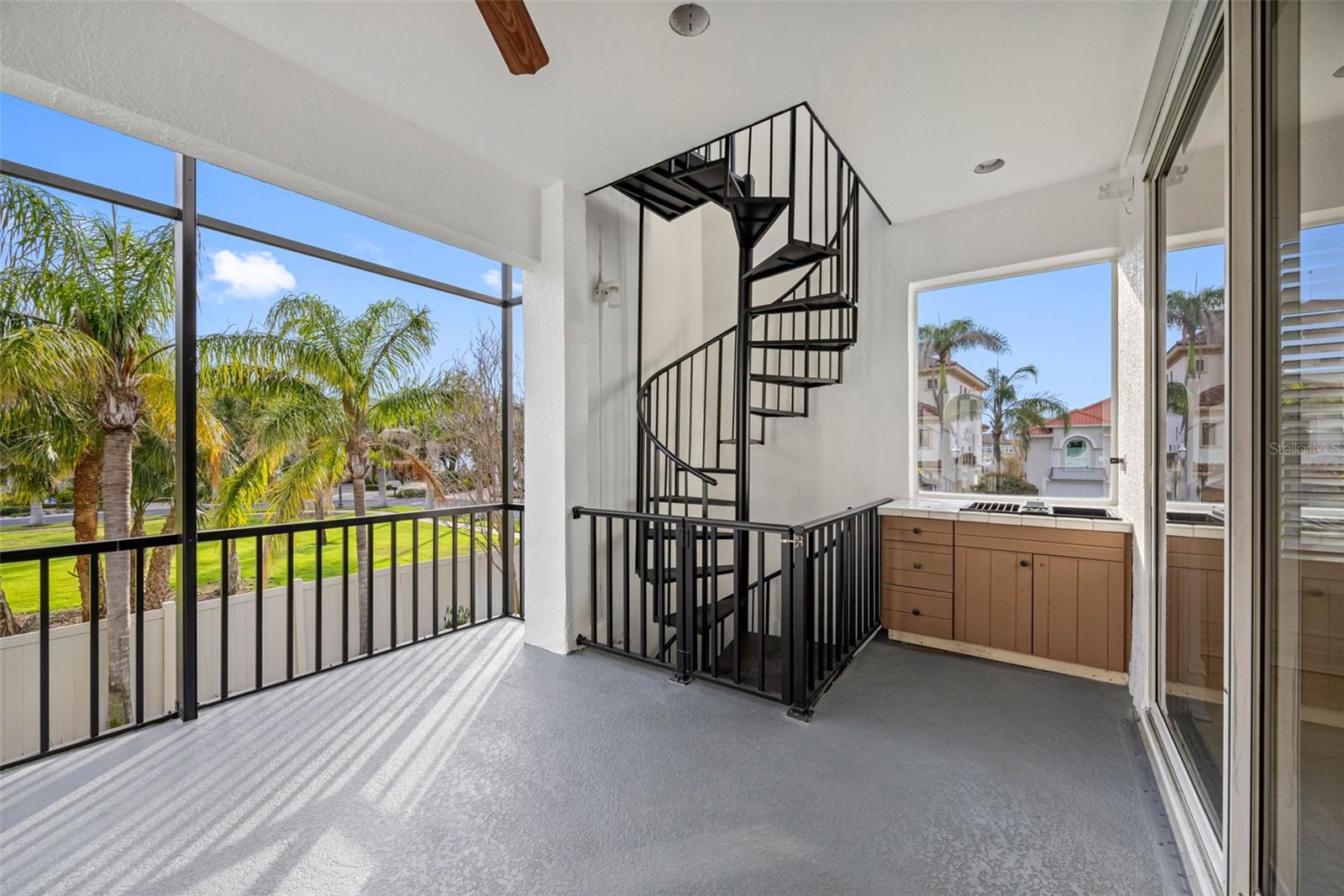 KIPPS COLONY ESTATES AT PASADENA YACHT/COUNTRY CL - Residential