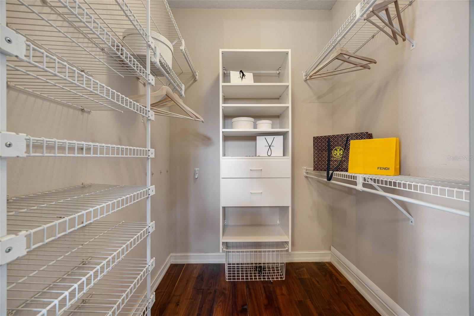 KIPPS COLONY ESTATES AT PASADENA YACHT/COUNTRY CL - Residential