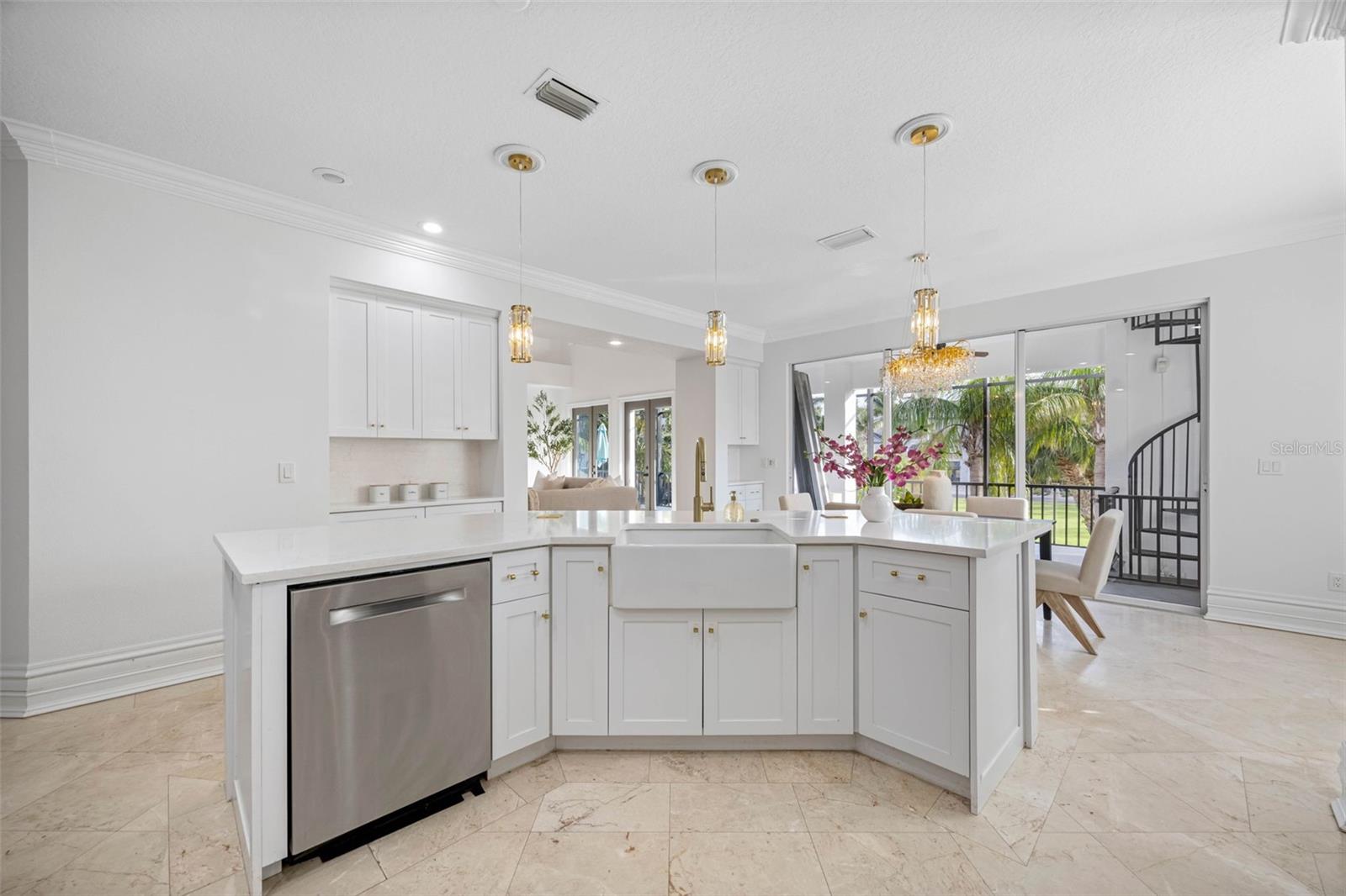 KIPPS COLONY ESTATES AT PASADENA YACHT/COUNTRY CL - Residential