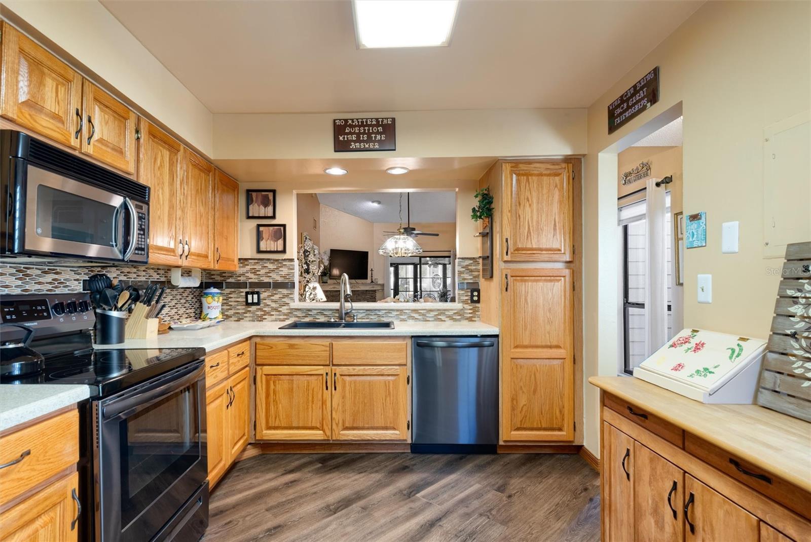 RAINTREE VILLAGE CONDO - Residential