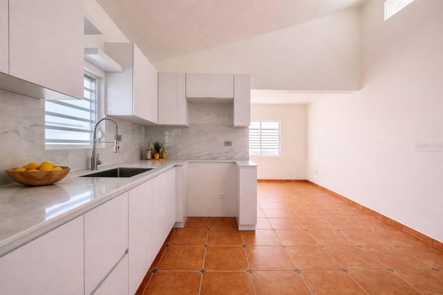 URB. VISTAMAR - Residential