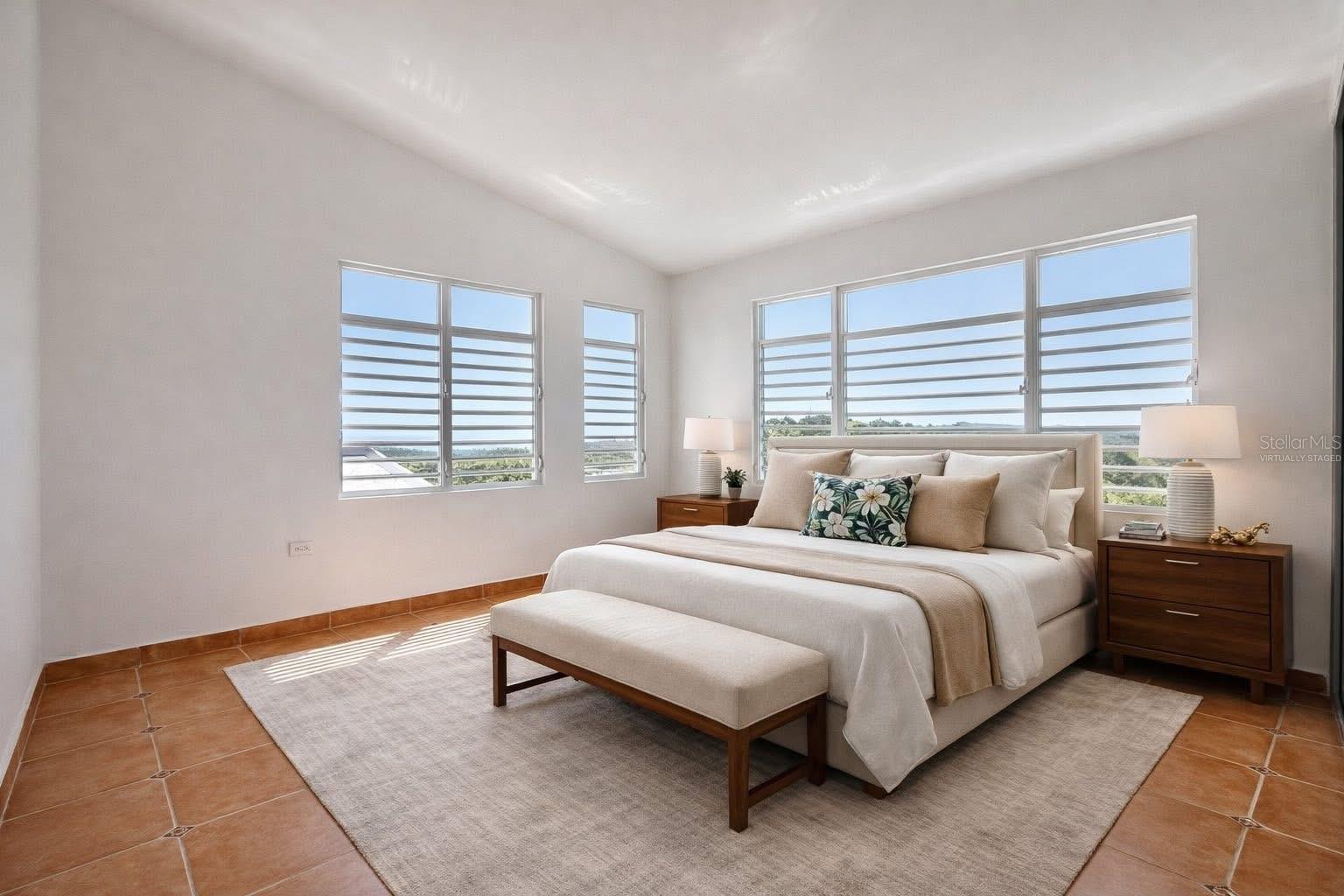 URB. VISTAMAR - Residential