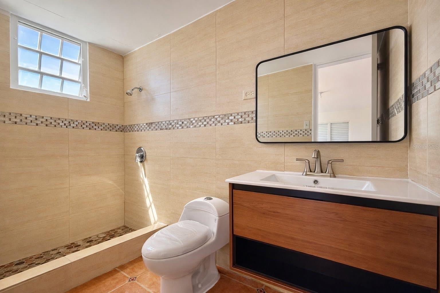 URB. VISTAMAR - Residential