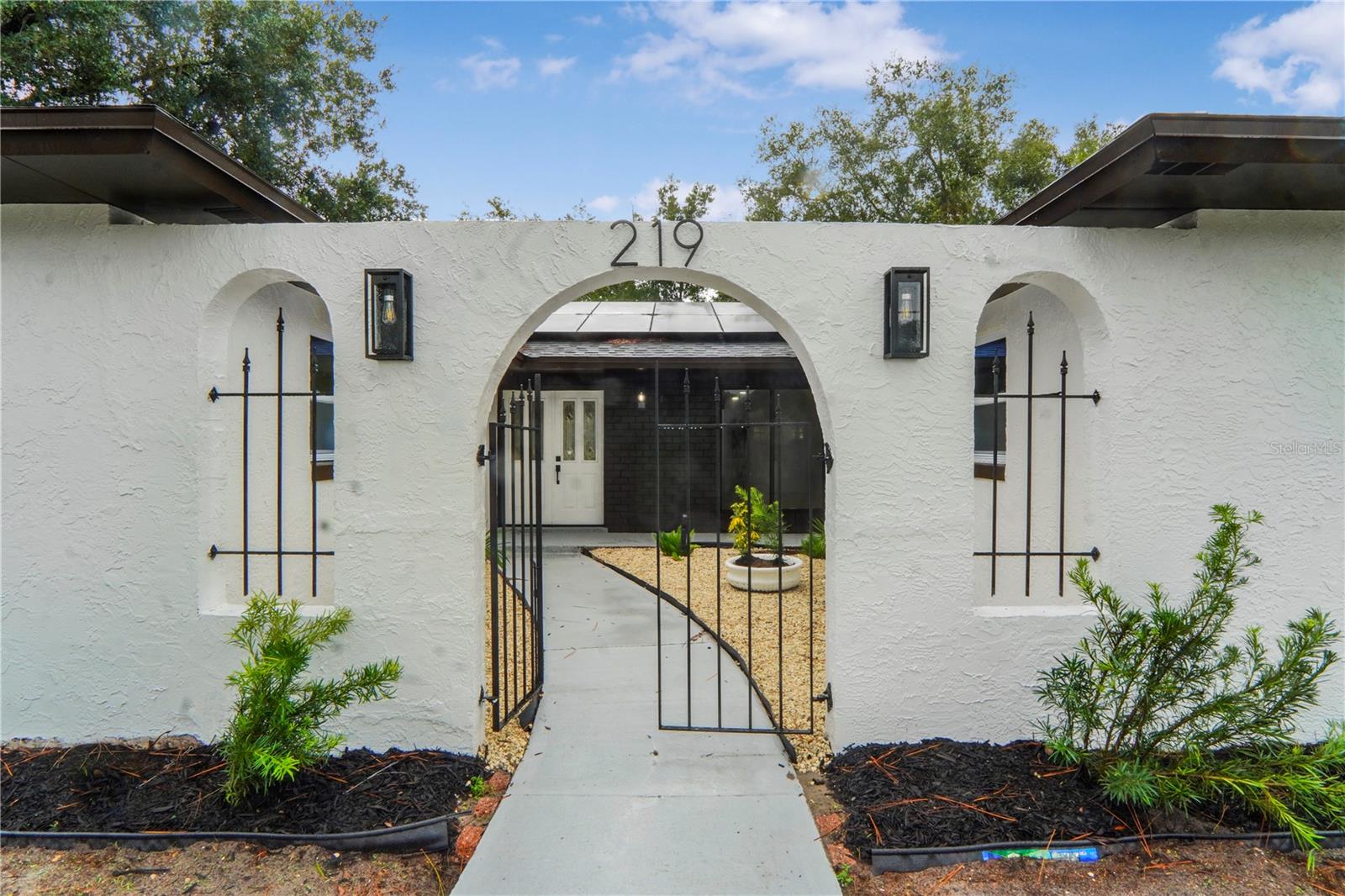 219 SHERIDAN AVENUE