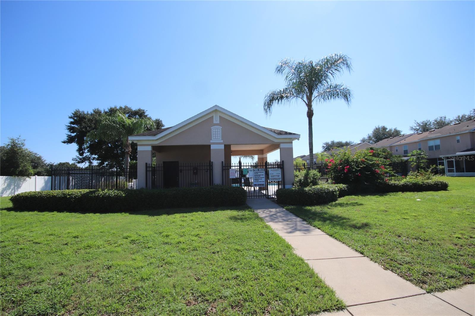 LAKEWOOD RIDGE TWNHMS - Residential Lease