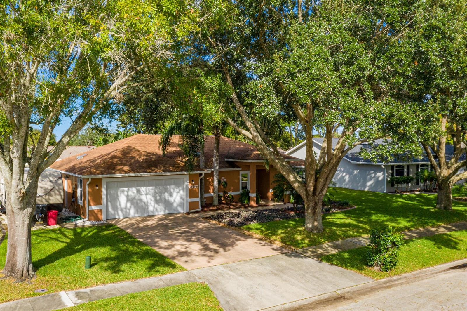 Azalea Pointe - Residential