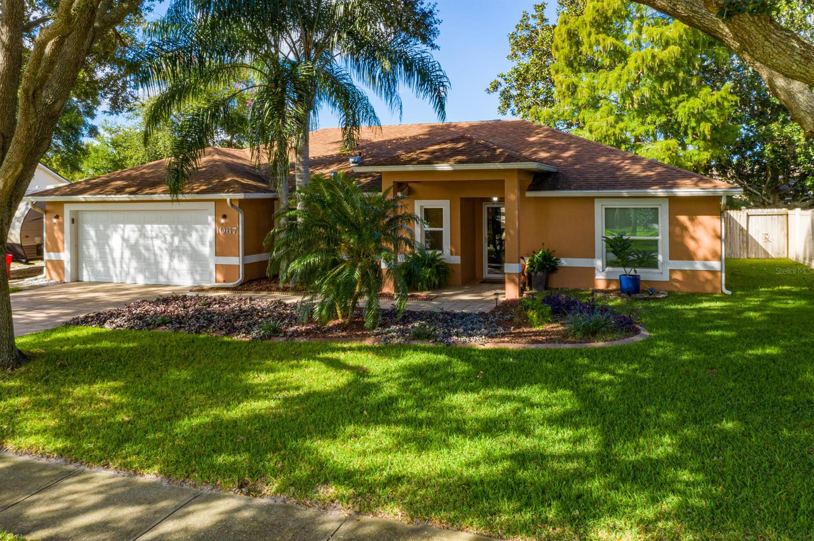 Azalea Pointe - Residential