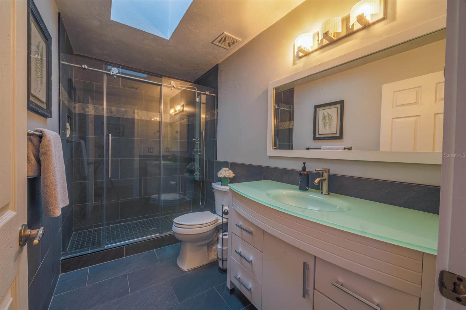 Azalea Pointe - Residential