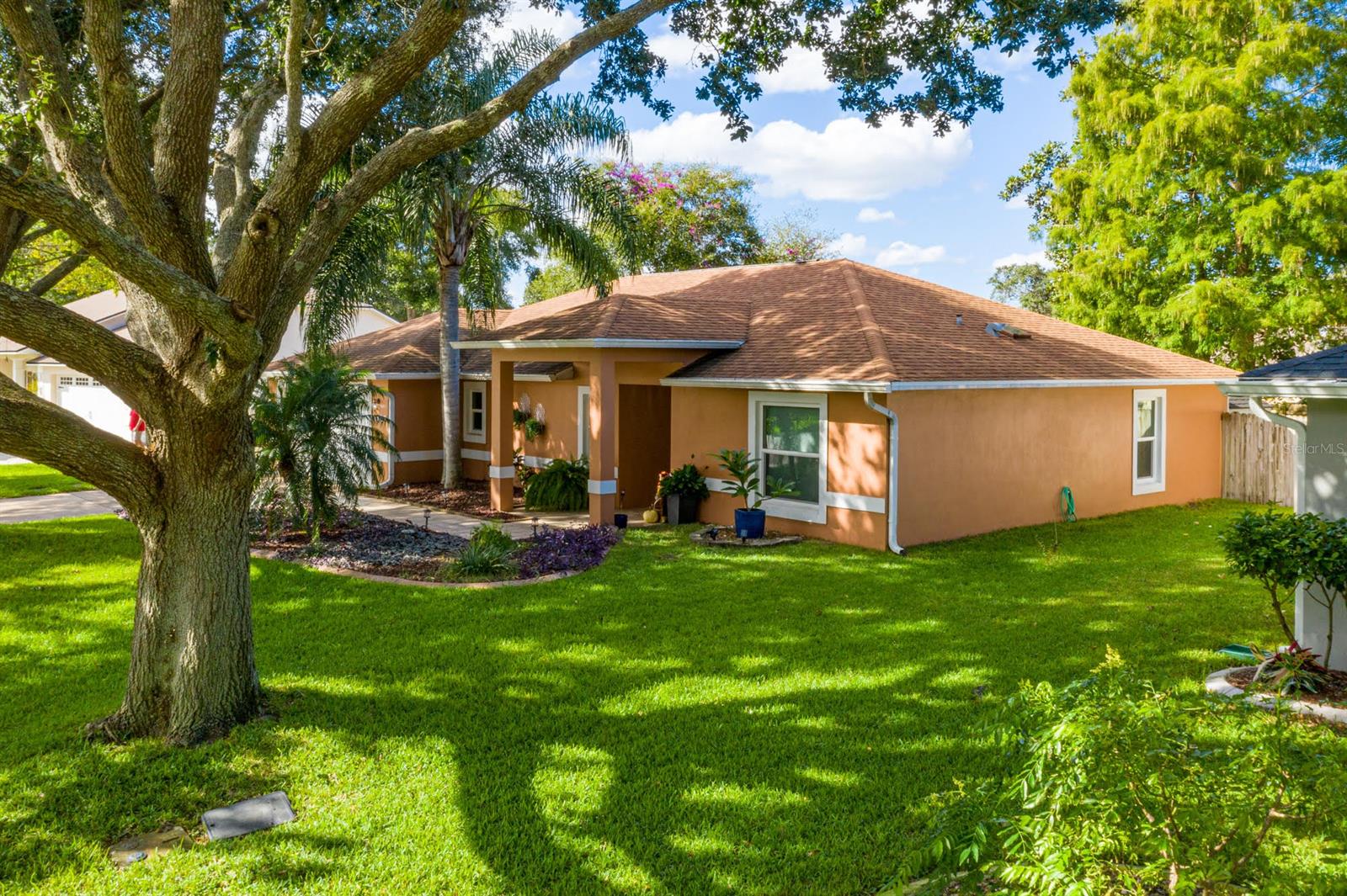 Azalea Pointe - Residential