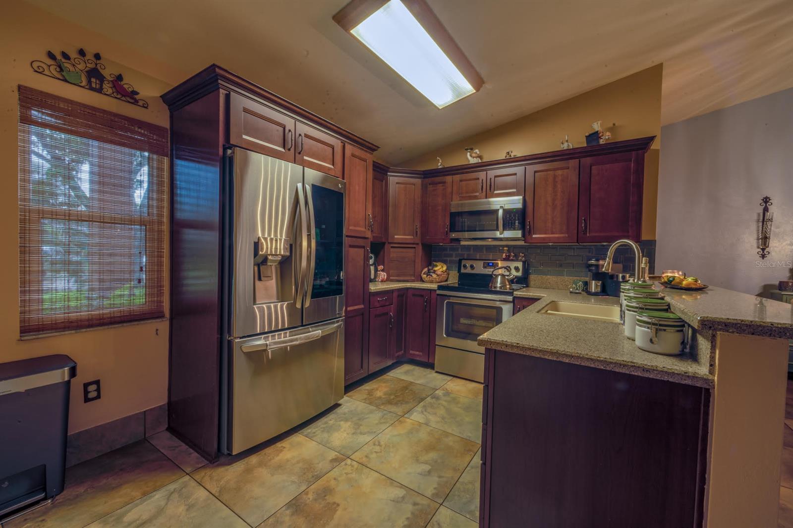 Azalea Pointe - Residential