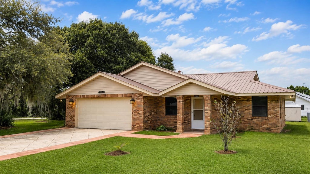 Photo of 3524 Bristol Street, Sebring, FL 33872 (MLS # TB8535163)