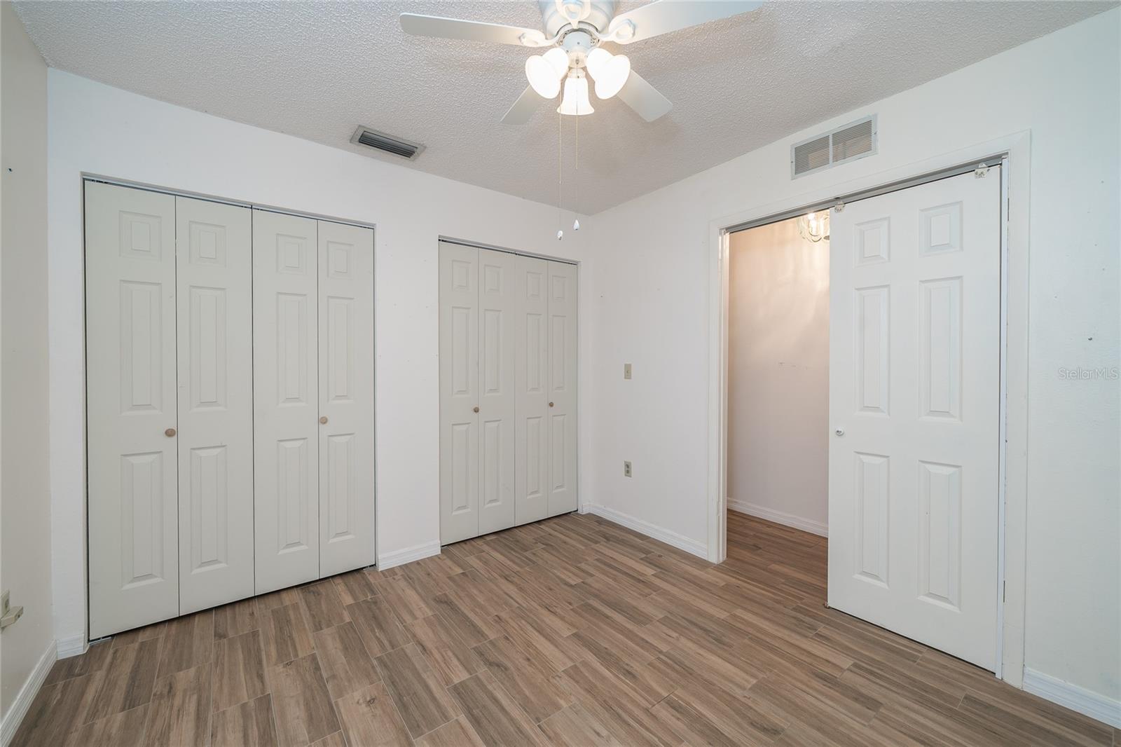 VILLAS OF BEACON GROVES - Residential