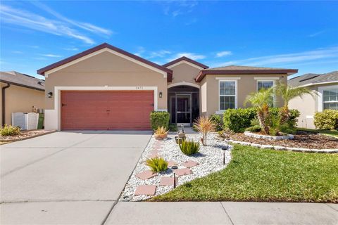 A home in WINTER HAVEN