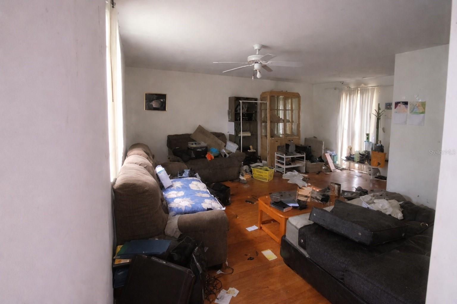 OAKCREST-516 - Residential