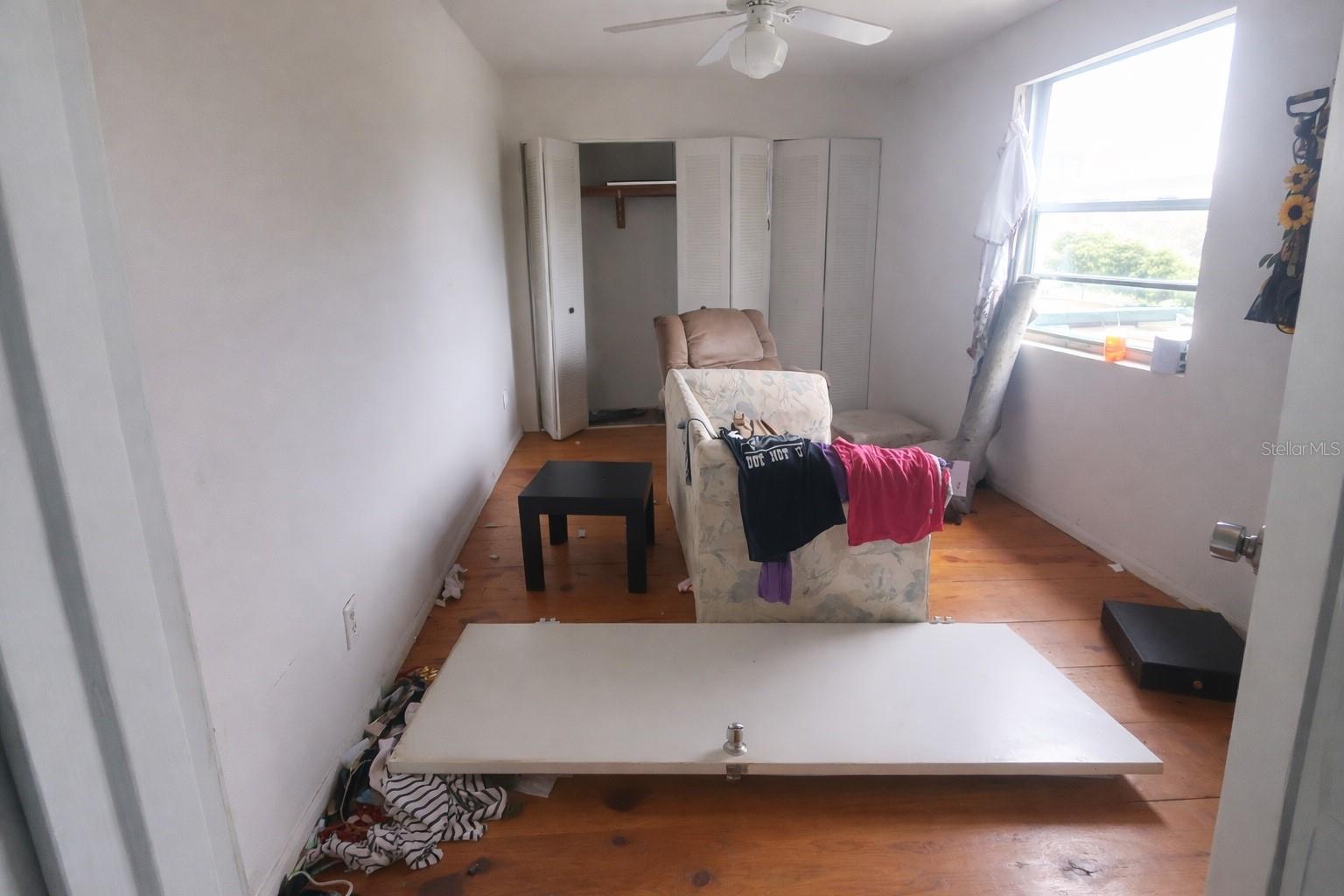 OAKCREST-516 - Residential