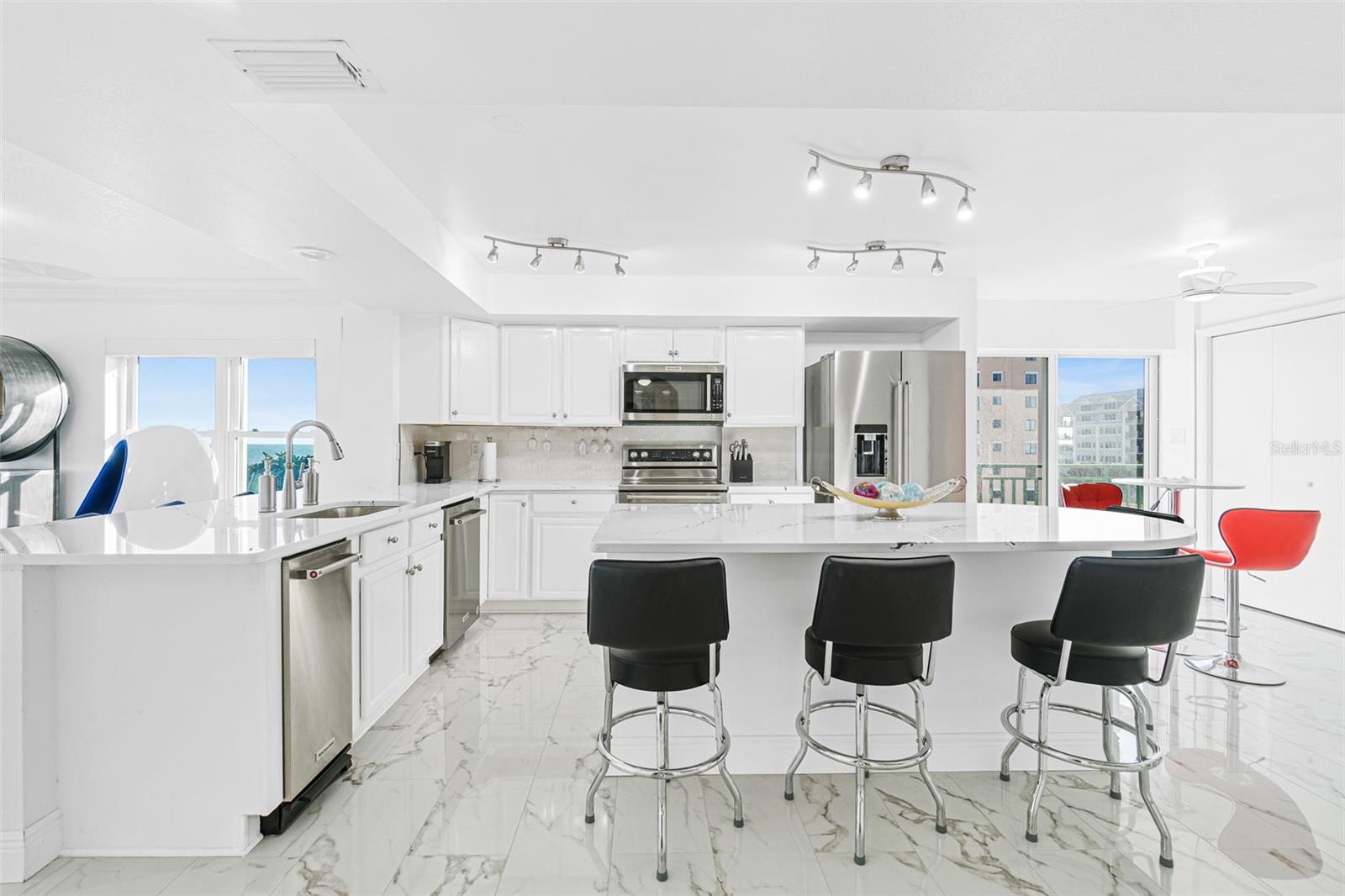 AVON BY SEA - Residential