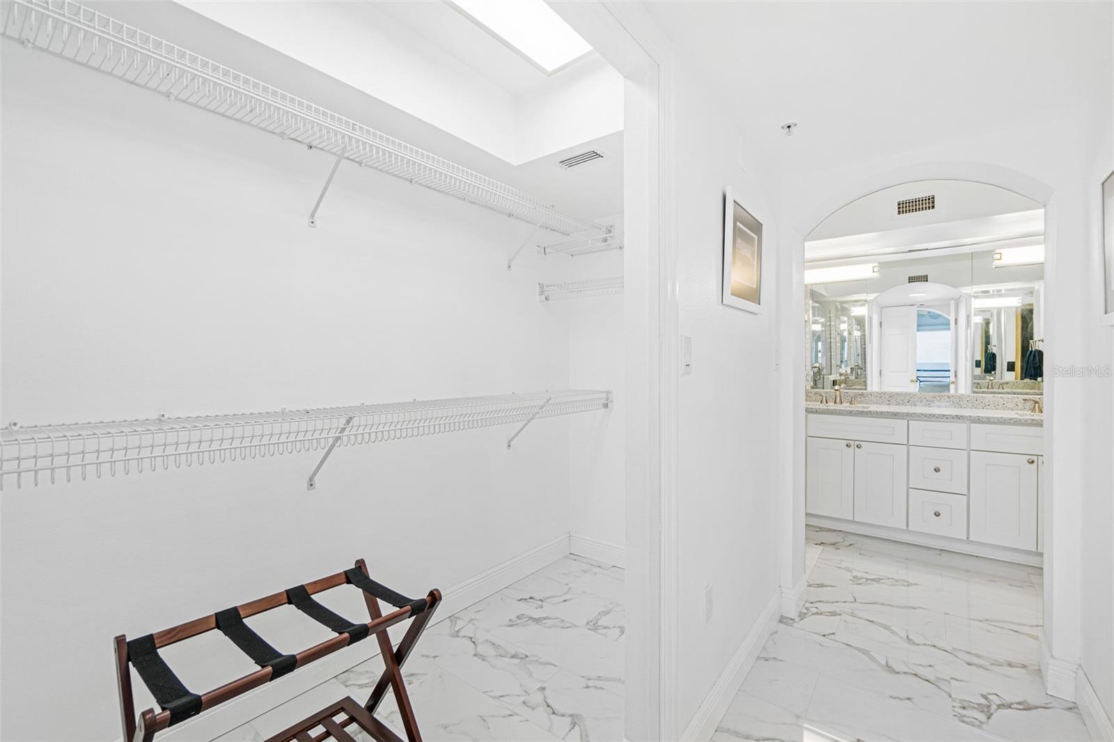 AVON BY SEA - Residential