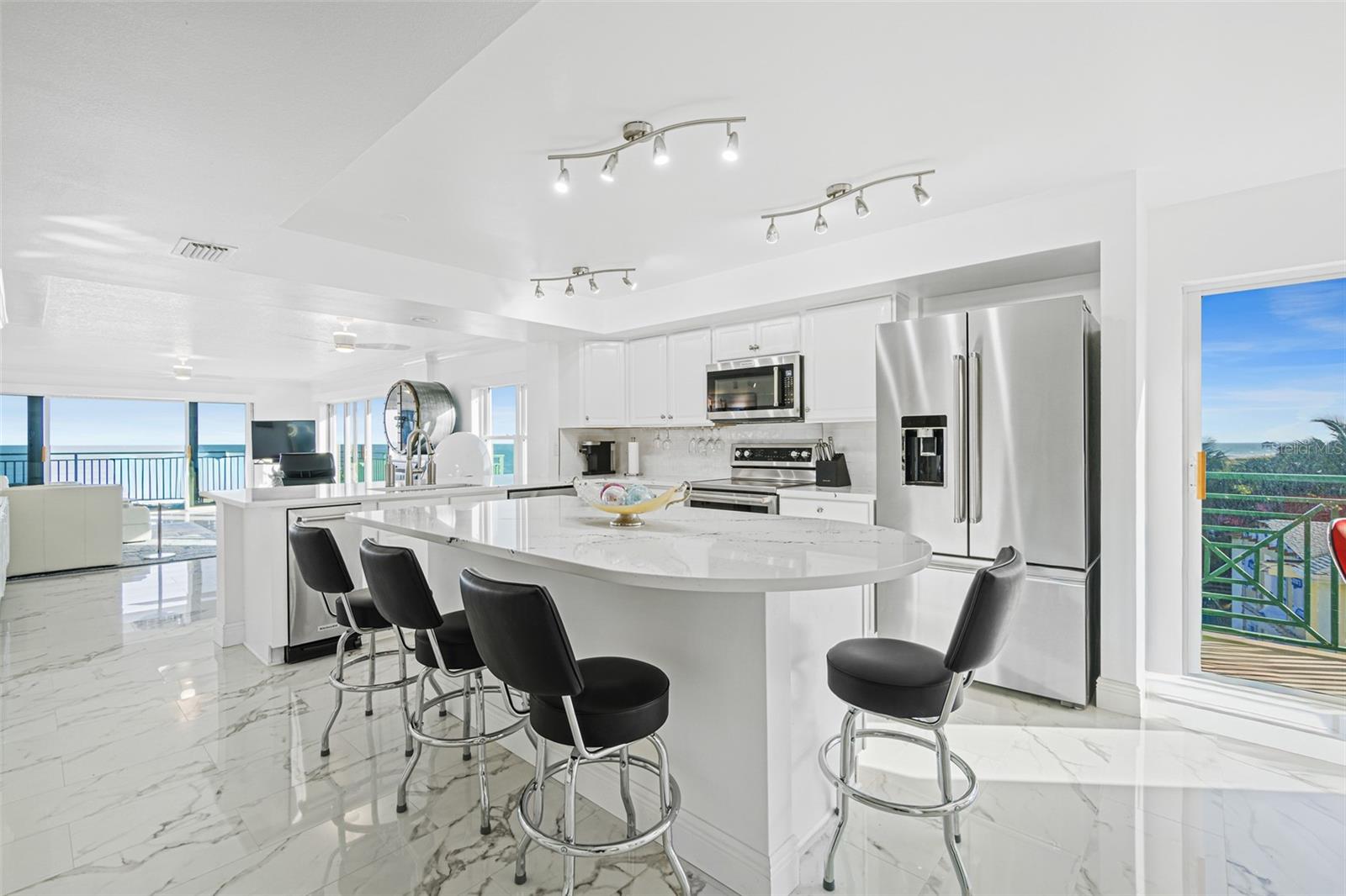 AVON BY SEA - Residential