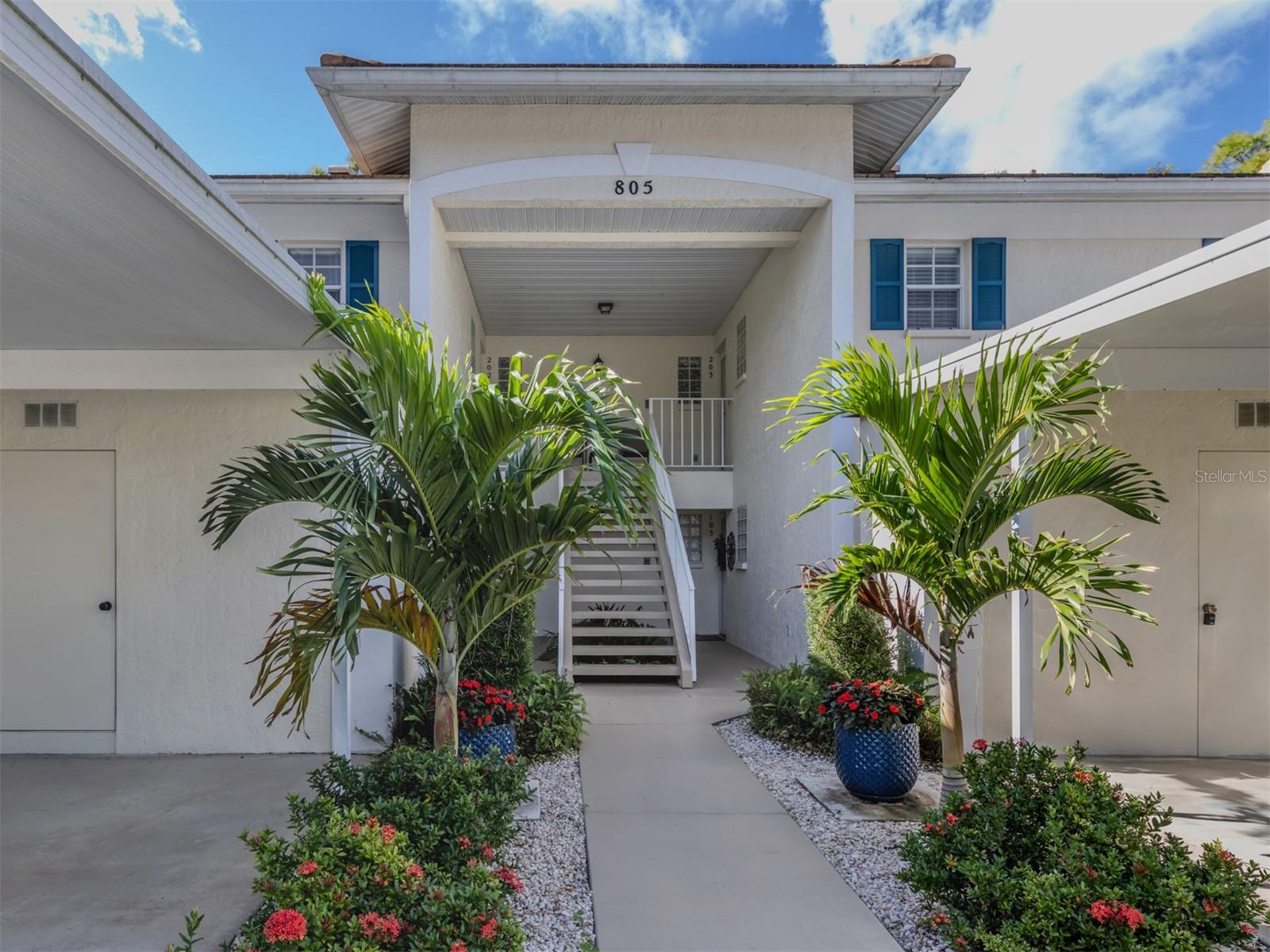 805 MONTROSE DRIVE 203