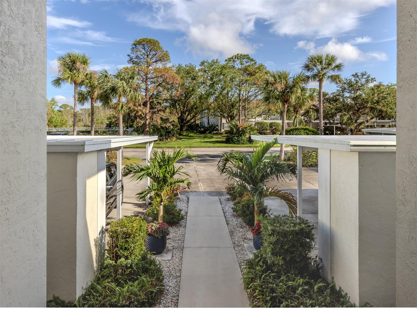 805 MONTROSE DRIVE 203