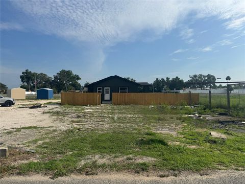 Tiny photo for 1821 Us Highway 441, Leesburg, FL 34748 (MLS # G5092943)