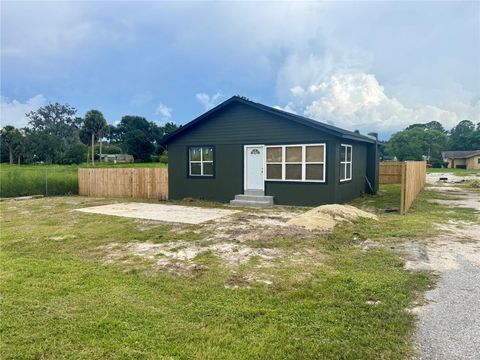 Tiny photo for 1821 Us Highway 441, Leesburg, FL 34748 (MLS # G5092943)