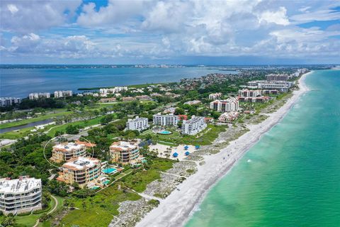 A home in LONGBOAT KEY