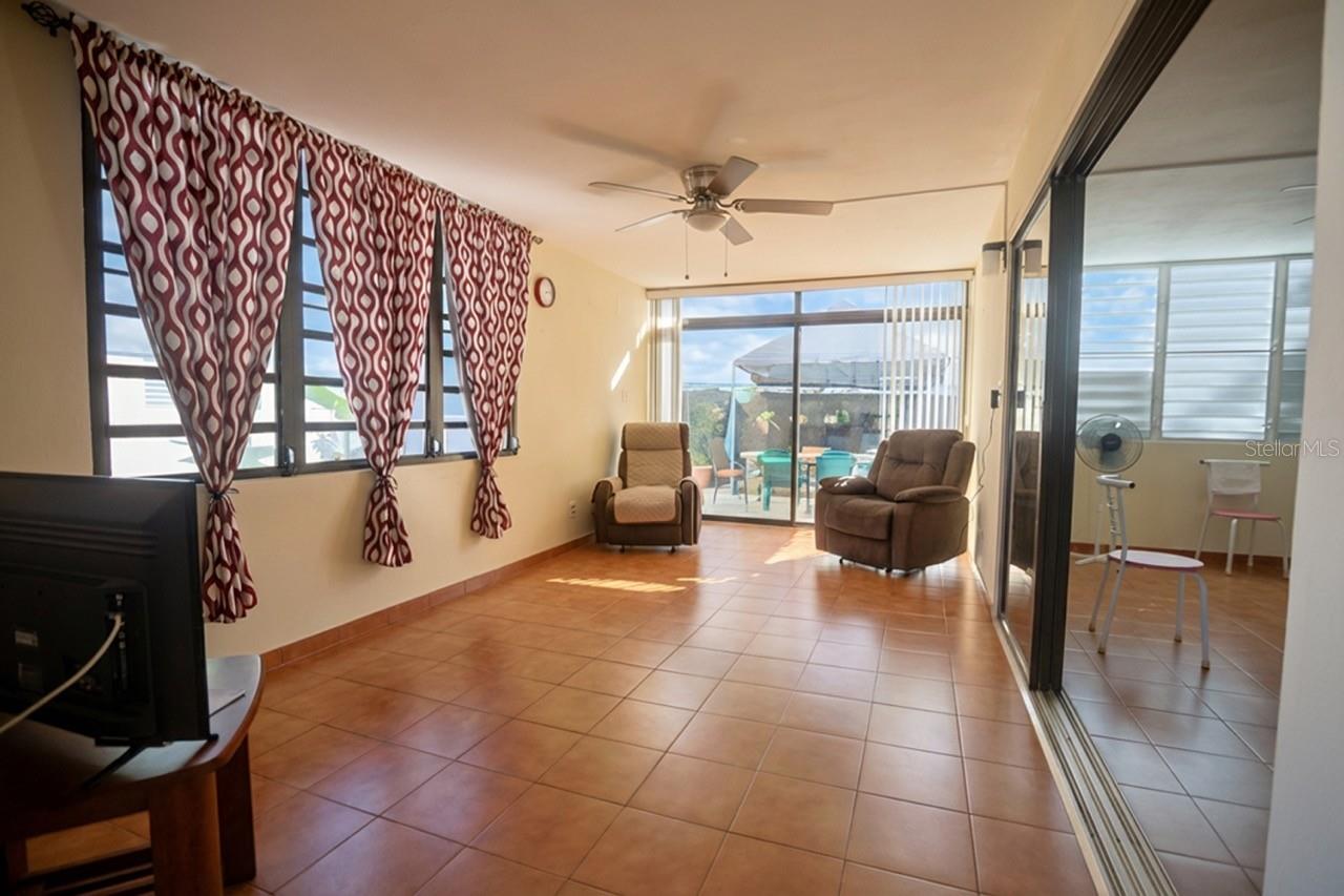 URB COCO BEACH - Residential
