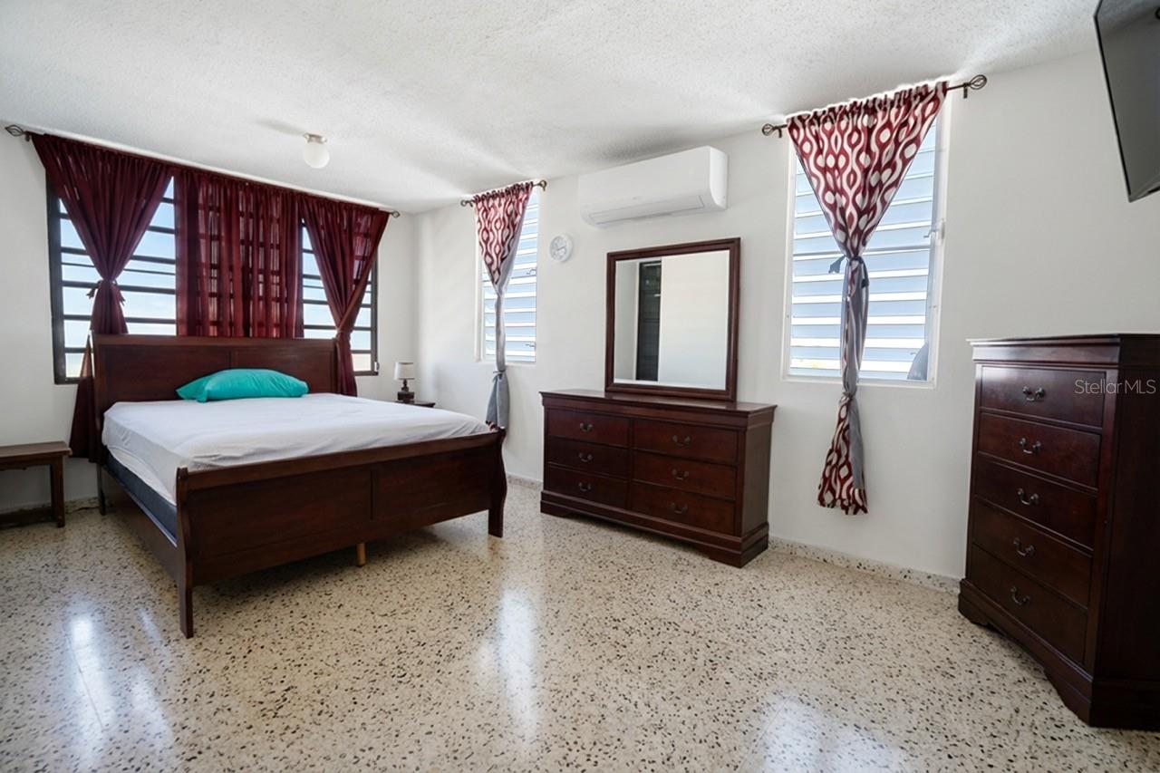 URB COCO BEACH - Residential