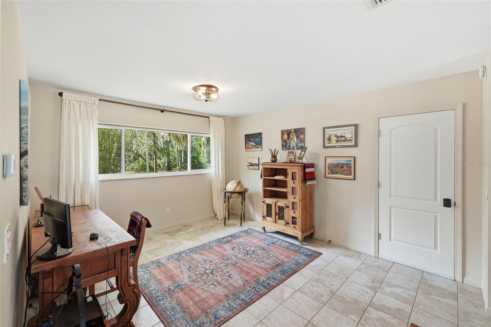 CARPENTERS COUNTRY SQUARE - Residential