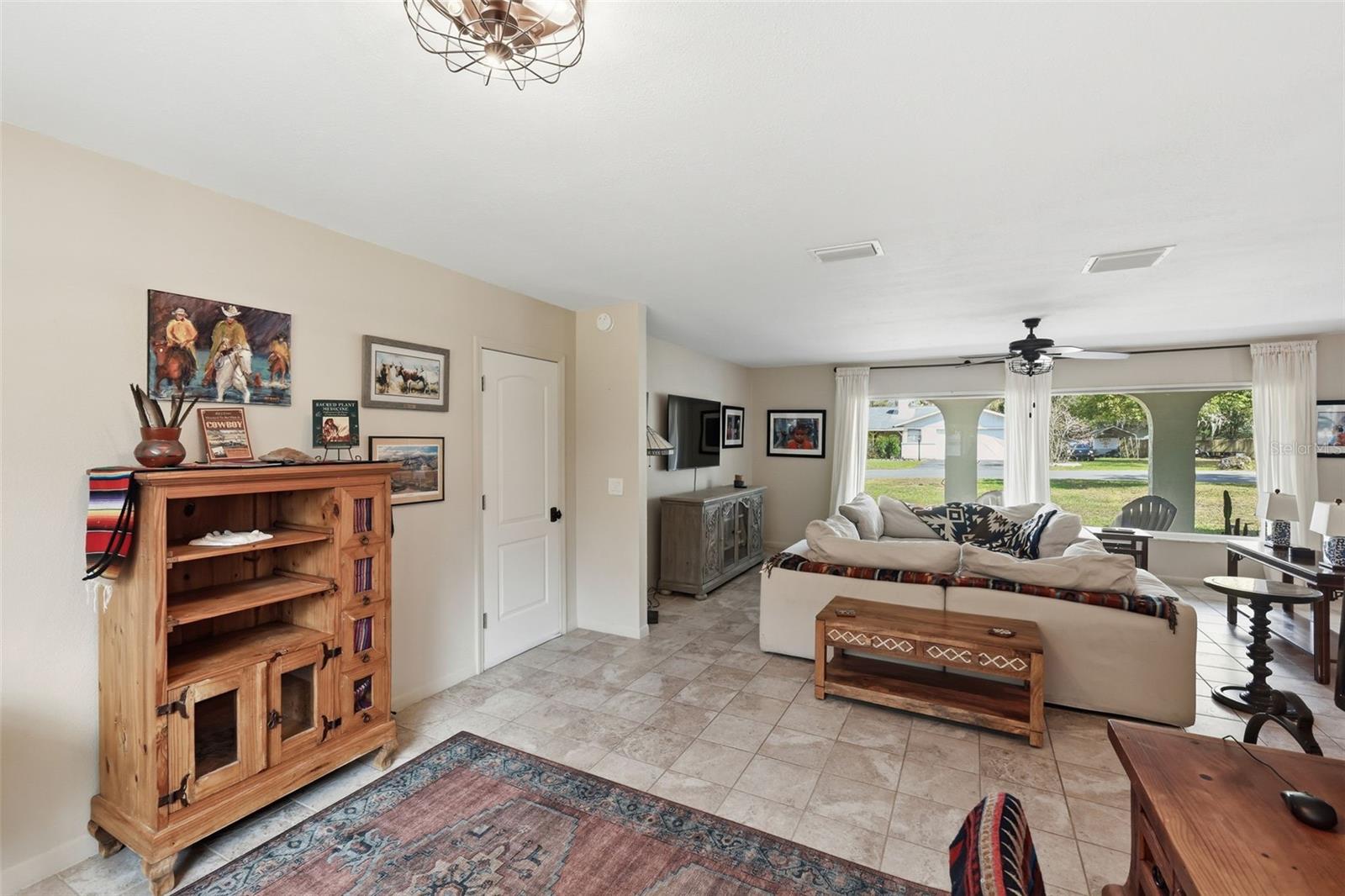 CARPENTERS COUNTRY SQUARE - Residential