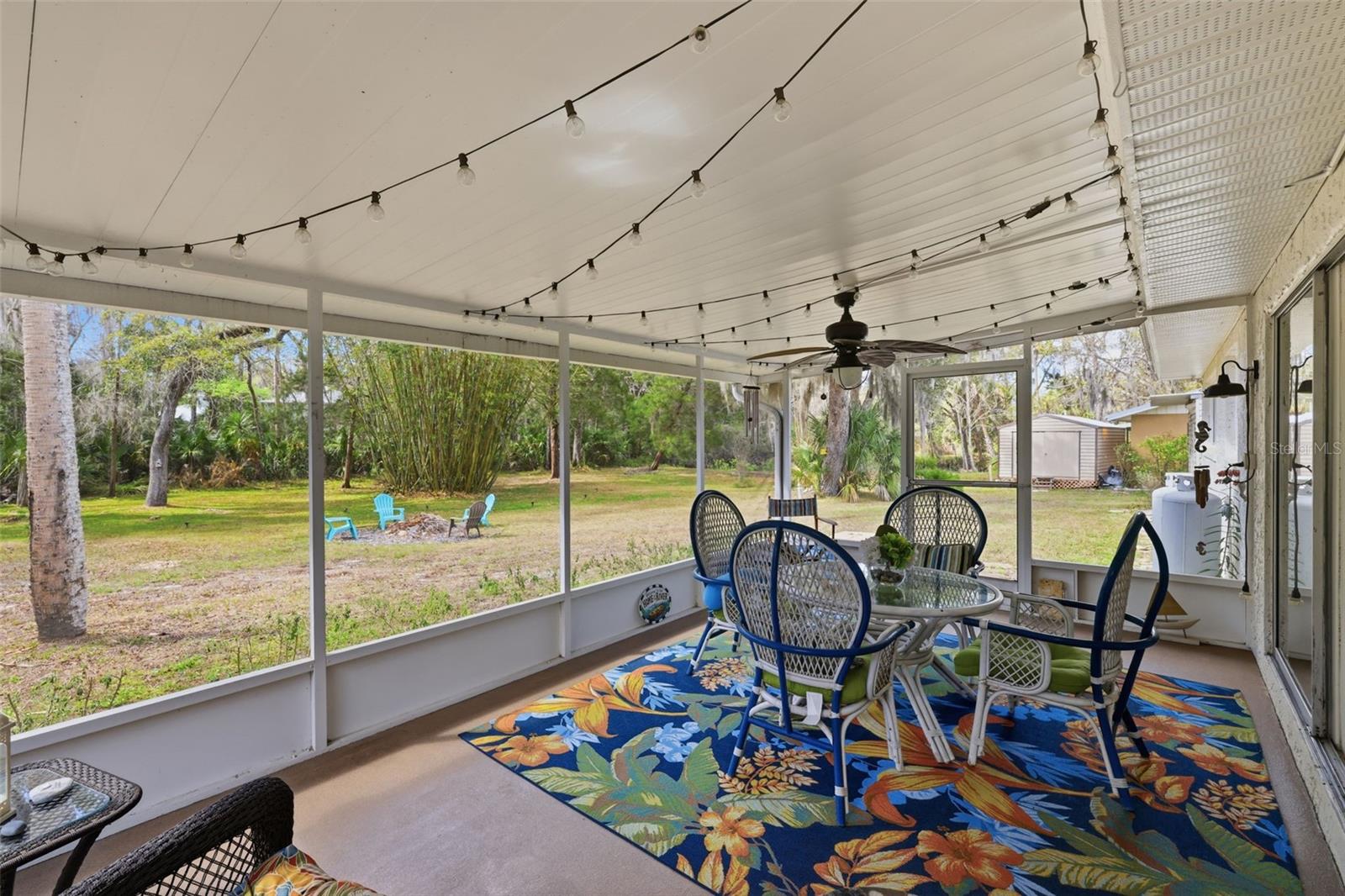 CARPENTERS COUNTRY SQUARE - Residential