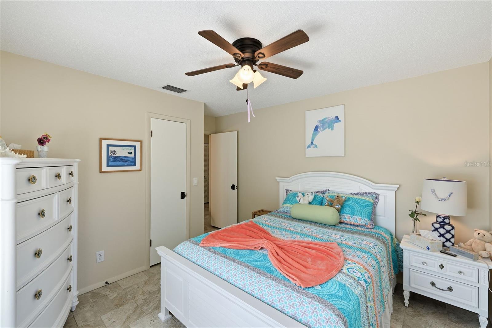 CARPENTERS COUNTRY SQUARE - Residential