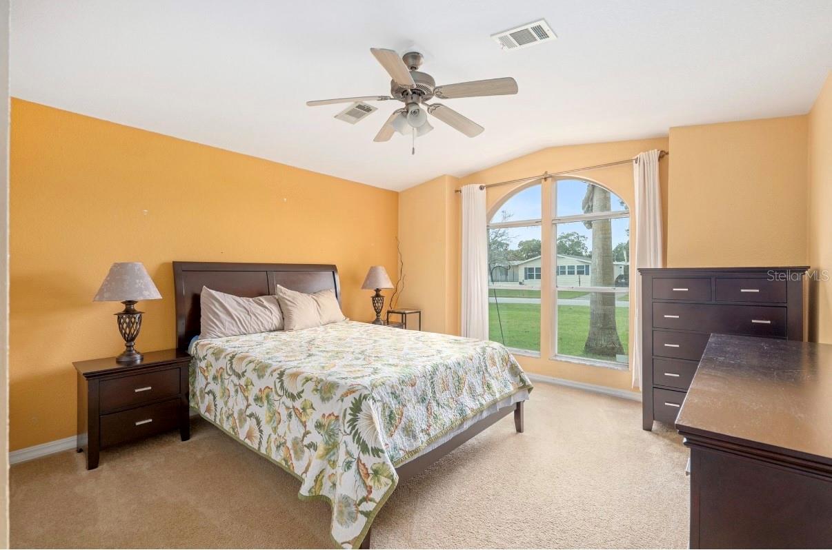 FALLS/OCALA 01 - Residential