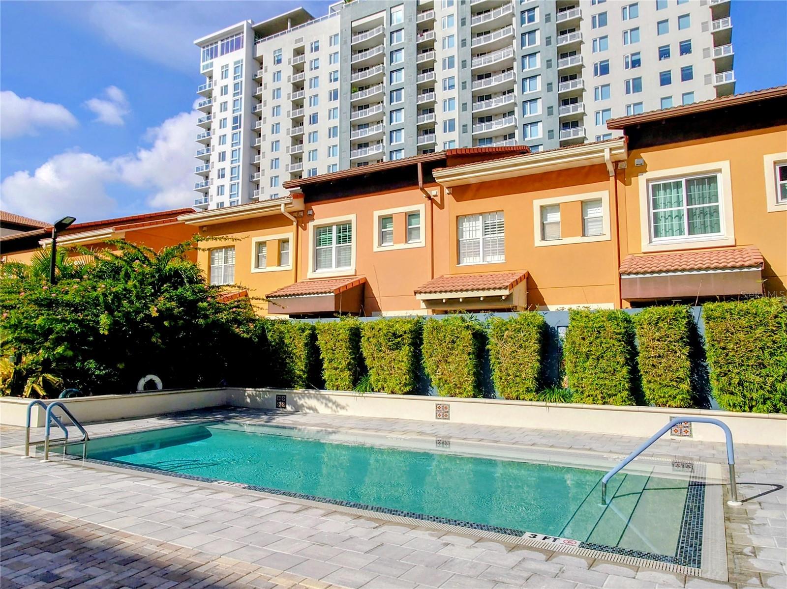 MADISON AT ST PETE - Residential