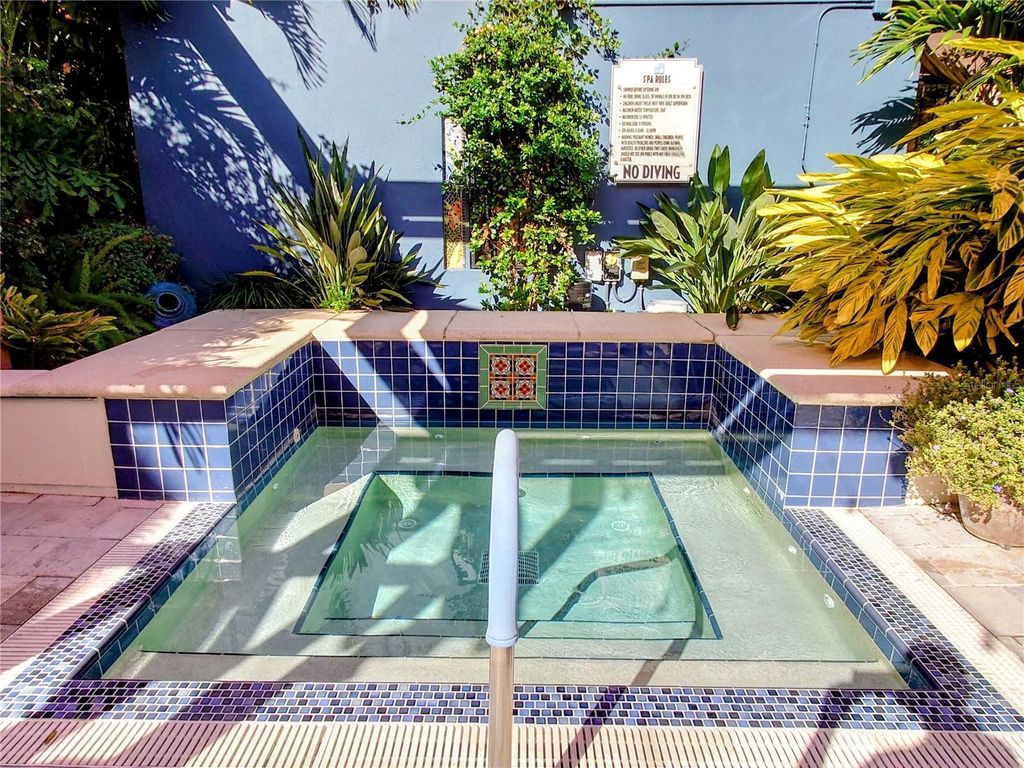 Photo of 200 4th Avenue S #130, St Petersburg, FL 33701 (MLS # A4678889)