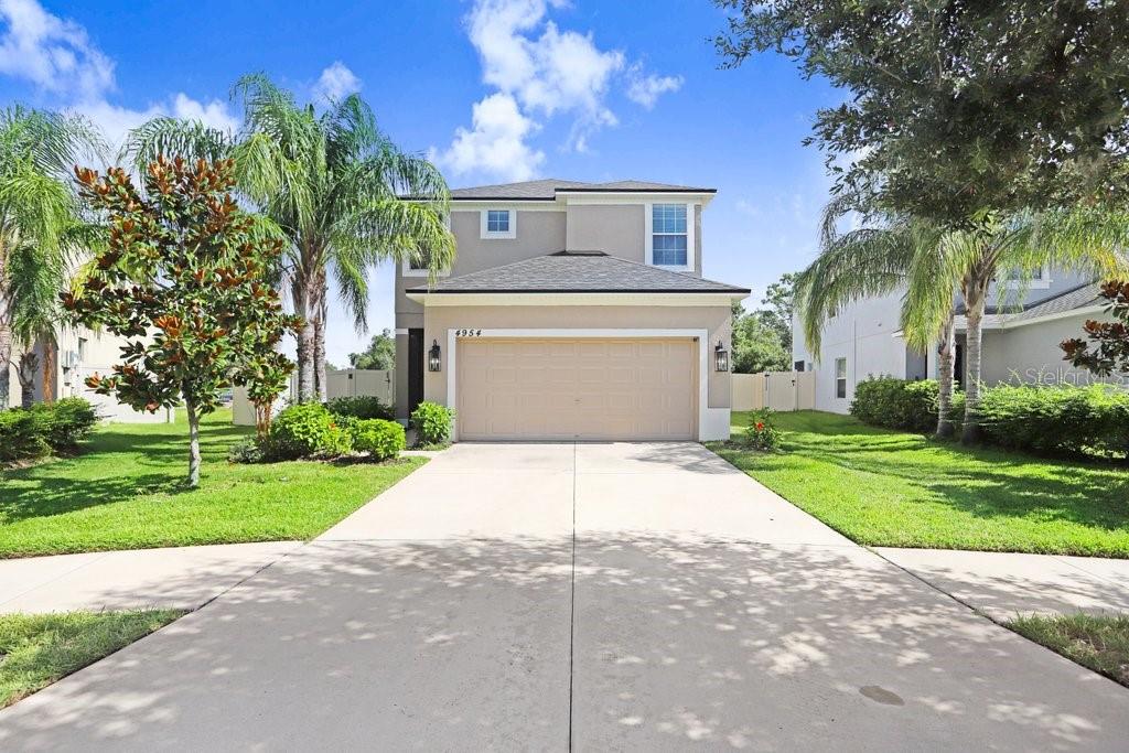 4954 REFLECTING POND CIRCLE