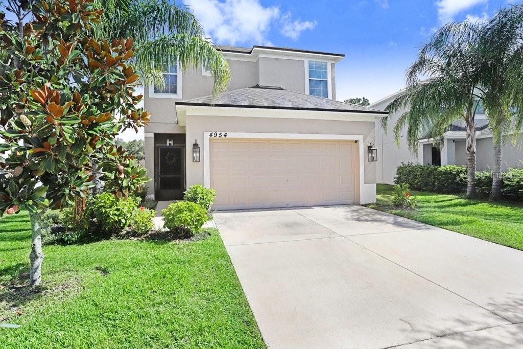 4954 REFLECTING POND CIRCLE