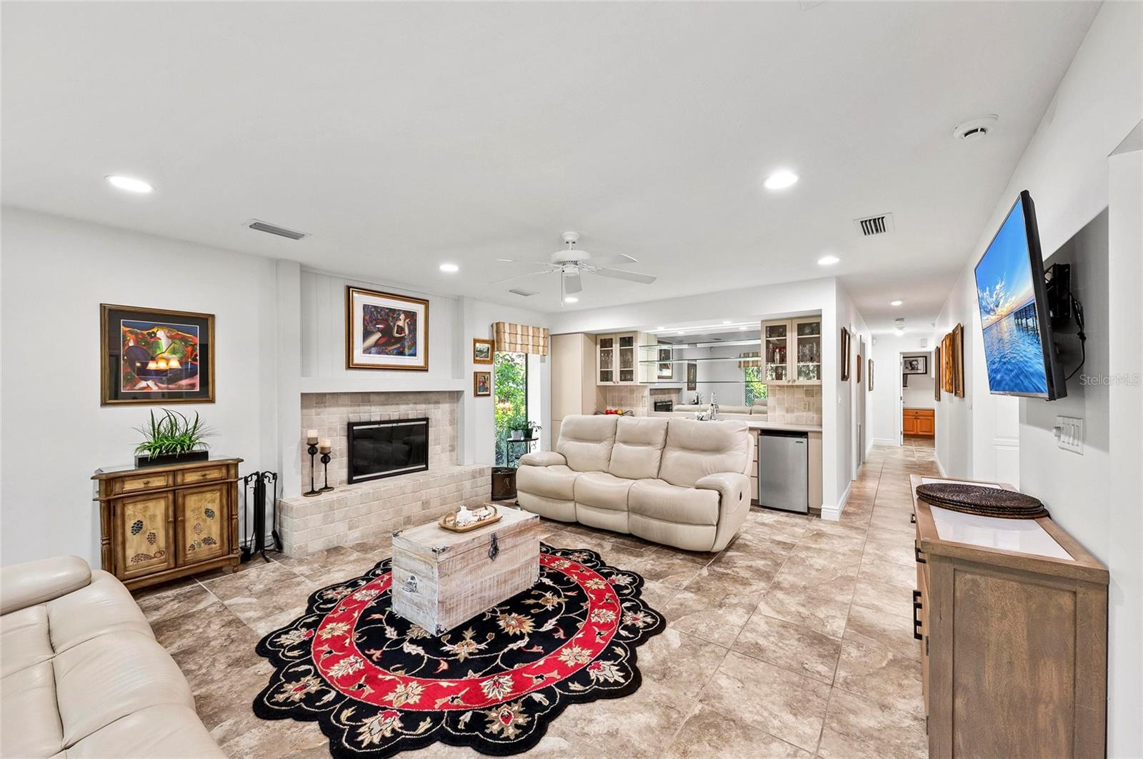 SOUTHBAY YACHT & RACQUET CLUB - Residential