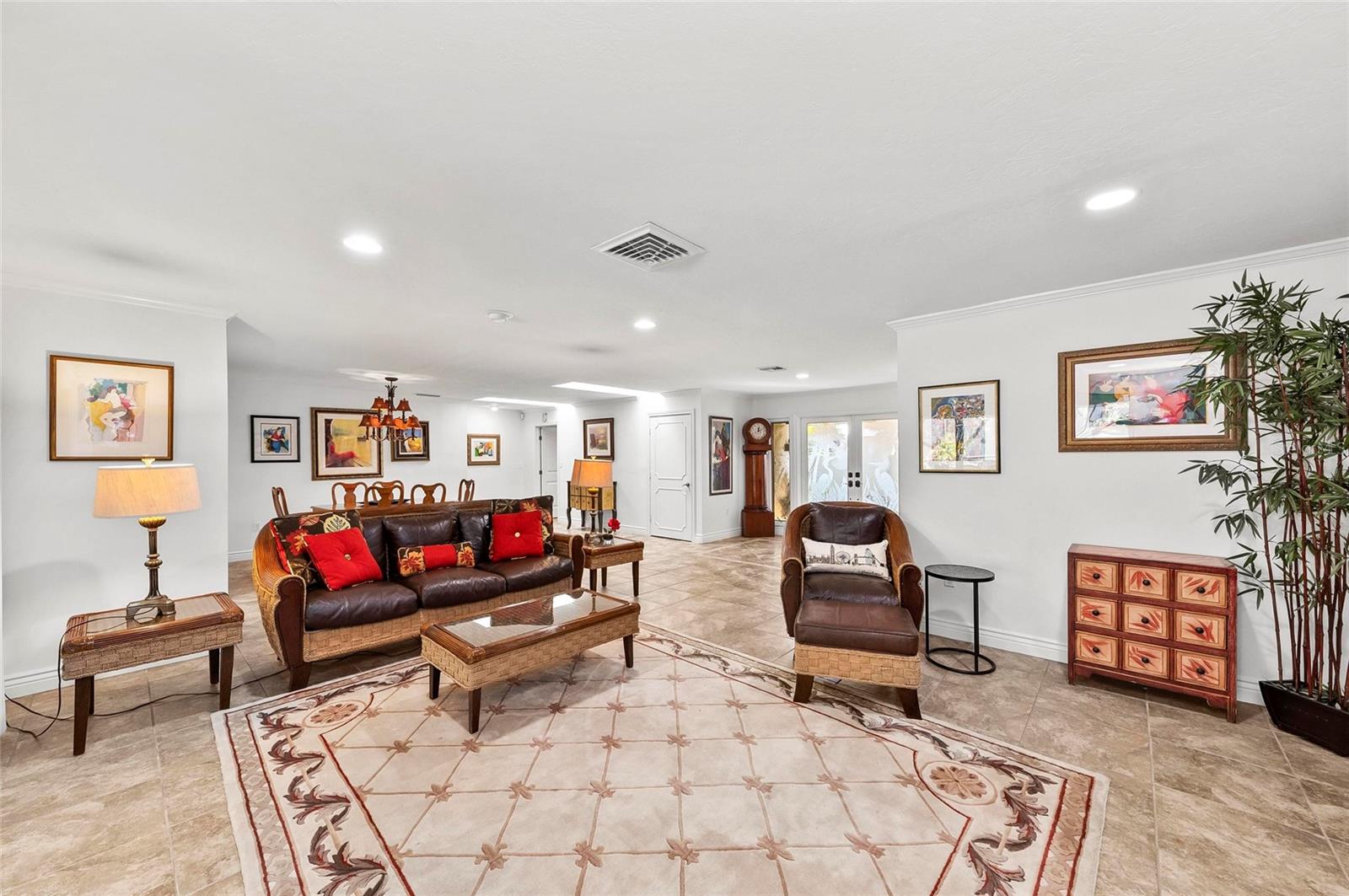 SOUTHBAY YACHT & RACQUET CLUB - Residential