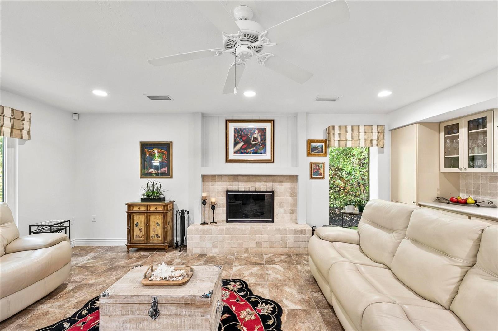 SOUTHBAY YACHT & RACQUET CLUB - Residential