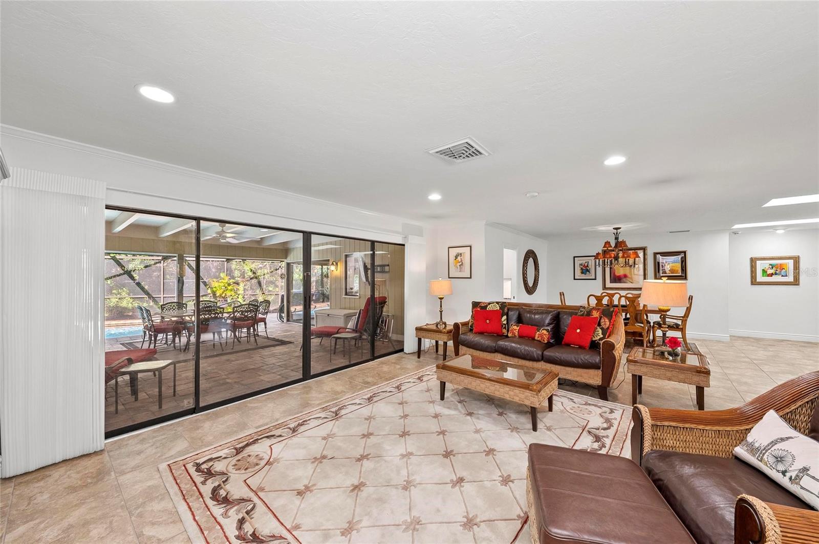 SOUTHBAY YACHT & RACQUET CLUB - Residential